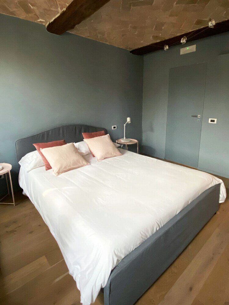 Фото Empire - Affittacamere