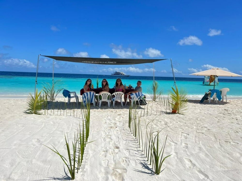 Фото Ocean Beach Inn - Maldives
