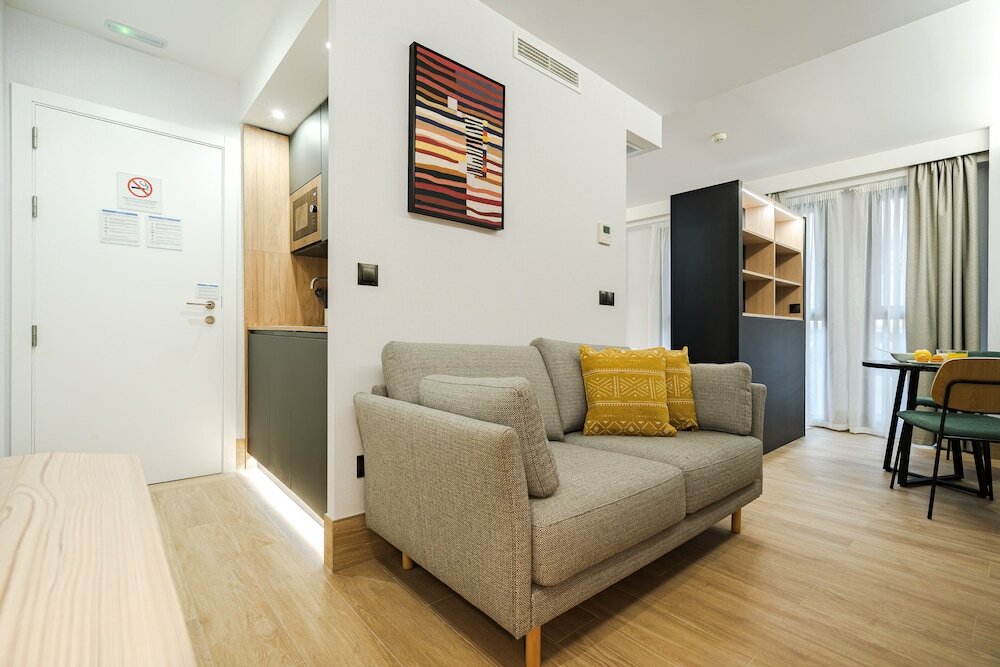 Фото Feelathome Ventas Suites