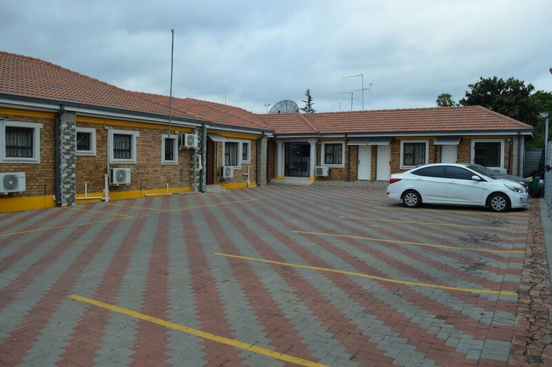 Гостиница Emirates Garden Lodge