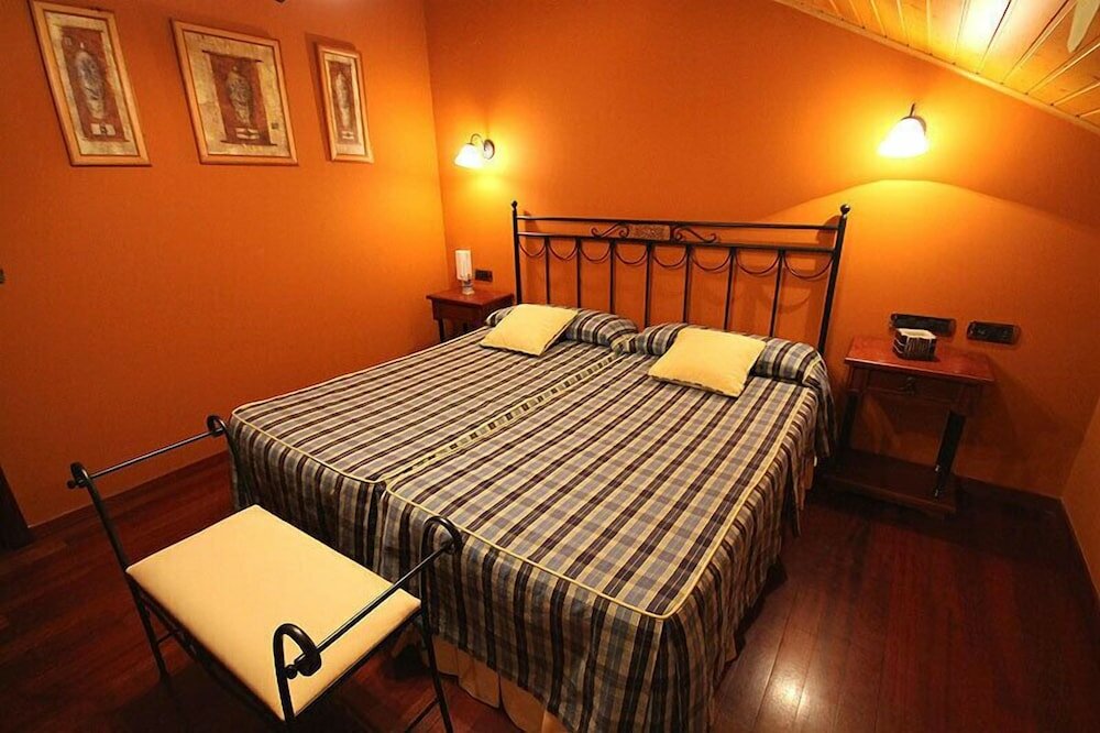 Фото Hotel Casa Suarna