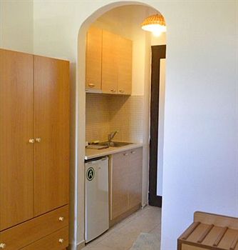 Фото Manolis Apartments