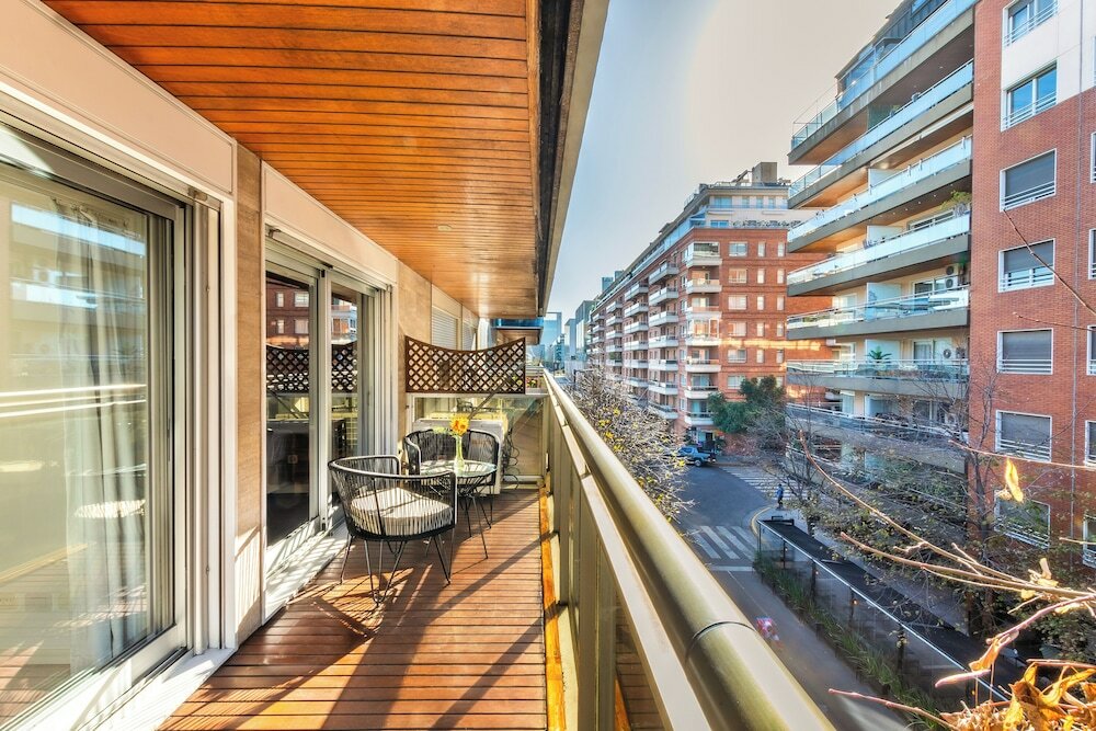 Фото 2br Family Apt Puente de la Mujer View