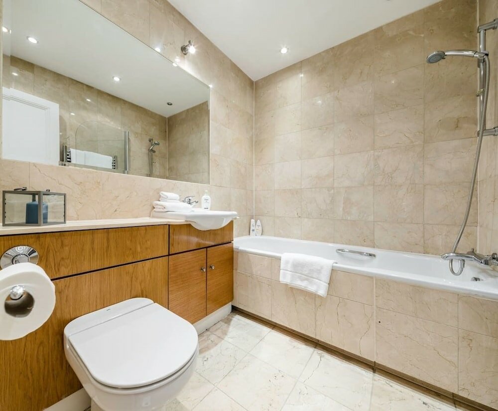 Фото Upper Berkeley Street Flats