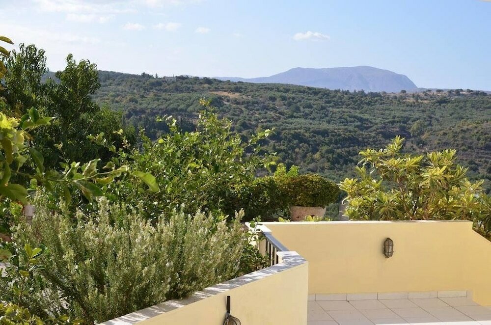 Фото Kaloudis Apartments