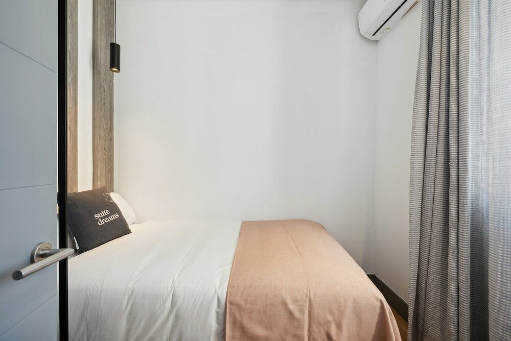 Фото Limehome Madrid Calle de Santa Ana