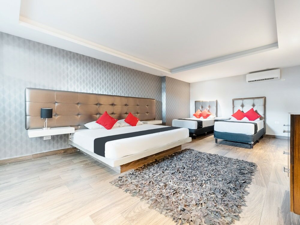 Фото Capital O 202