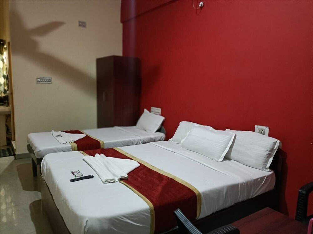 Фото Ashish Residency