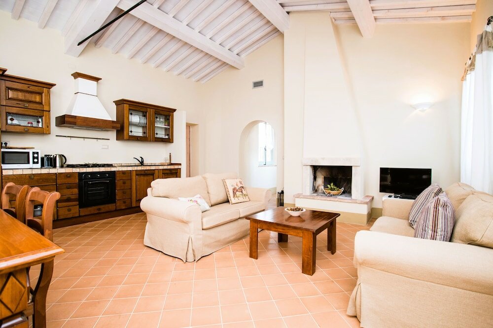 Фото Luxury resort in the Tuscan countryside