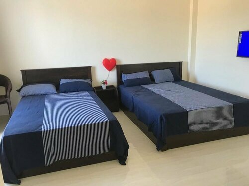 Гостиница East Royal Holiday Inn