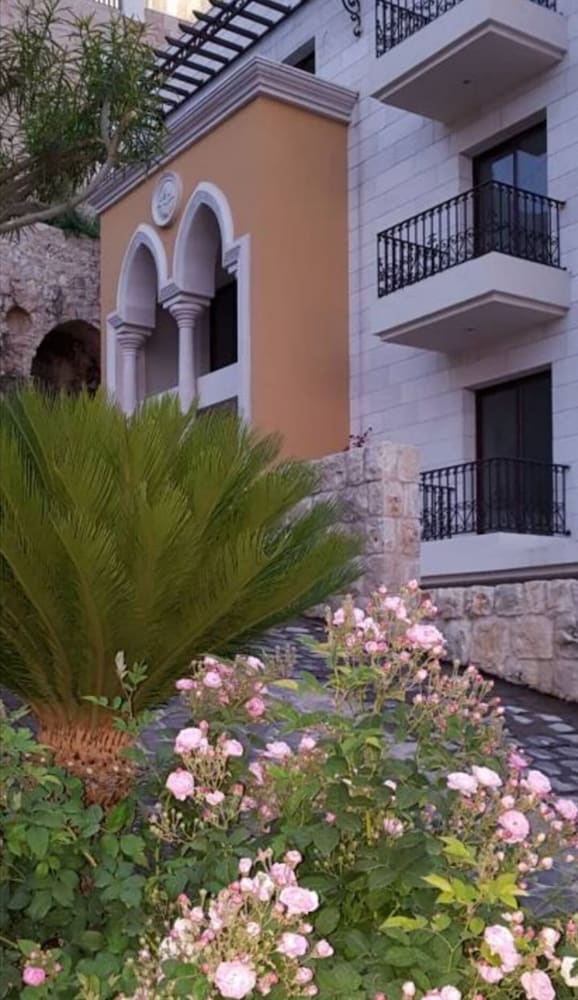 Фото Majestic Byblos Grand Hotel