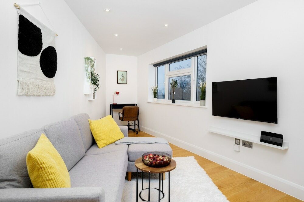 Фото Panther House by Oval