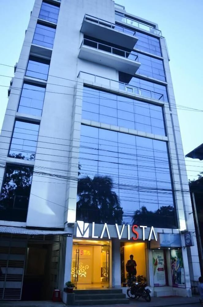 Фото отеля 1