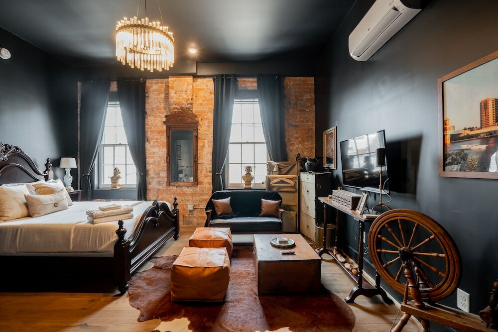 Фото Pickle Factory Hotel