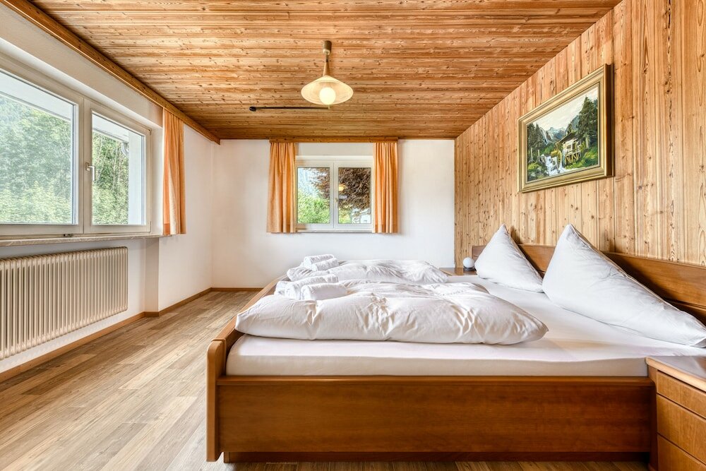 Фото Familienferienwohnung Bürserberg Dorf