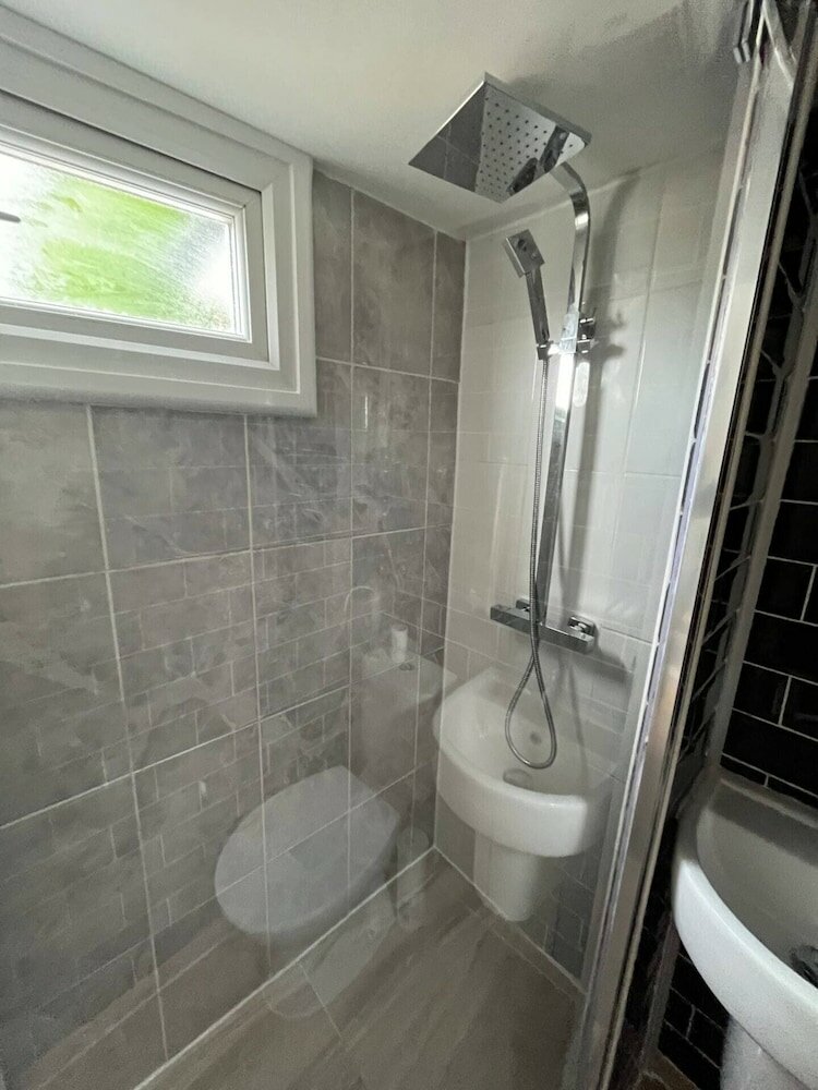 Фото 1bd Flat With Patio - 5 min to London City Airport