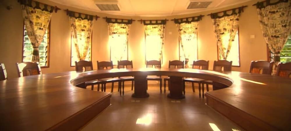 Фото HillPark Hotel - Tiwi Beach