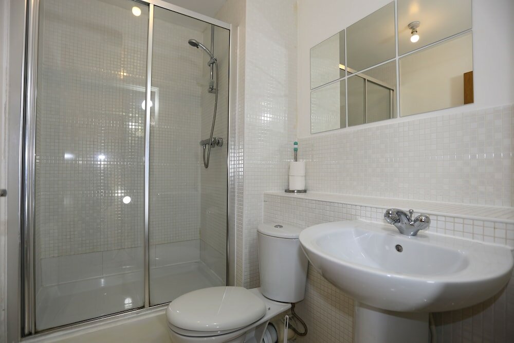 Фото 2 bed Riverview Bridge House Apartment