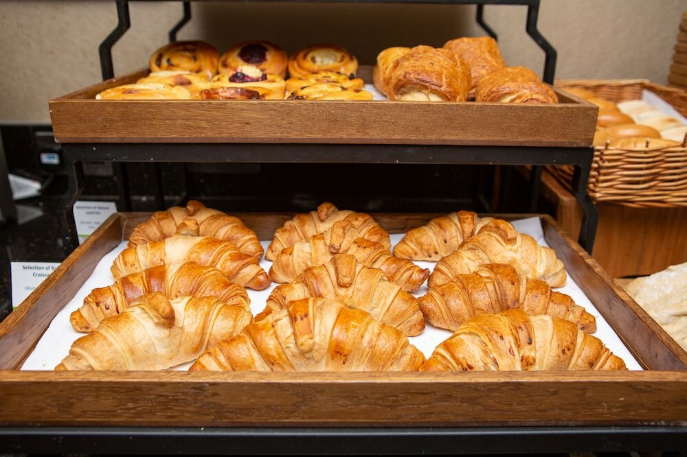 Фото DoubleTree by Hilton Hotel London - Ealing