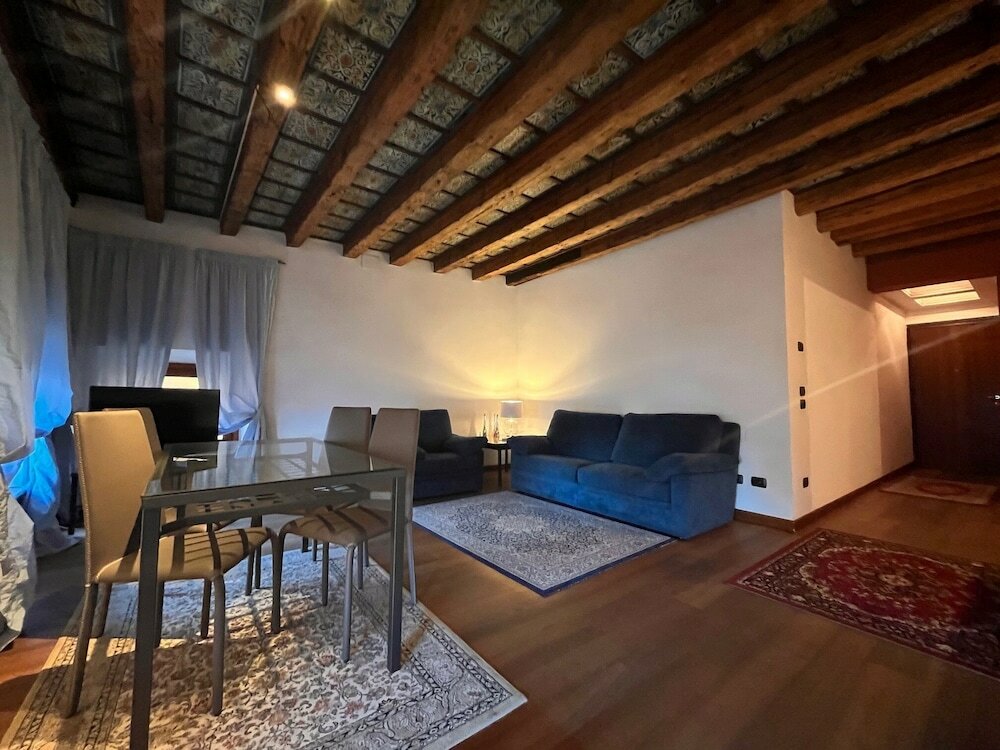 Фото Piazza Erbe Lodge