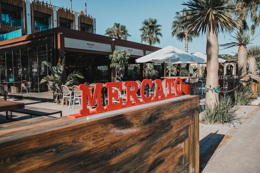 Фото H. Boutique Peña Parda