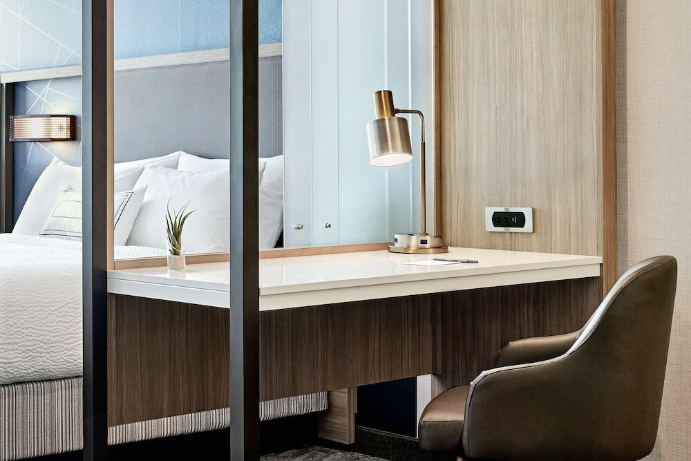 Фото SpringHill Suites Kansas City Airport