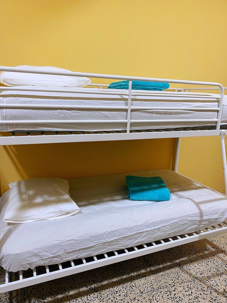 Фото Hostel Napoles