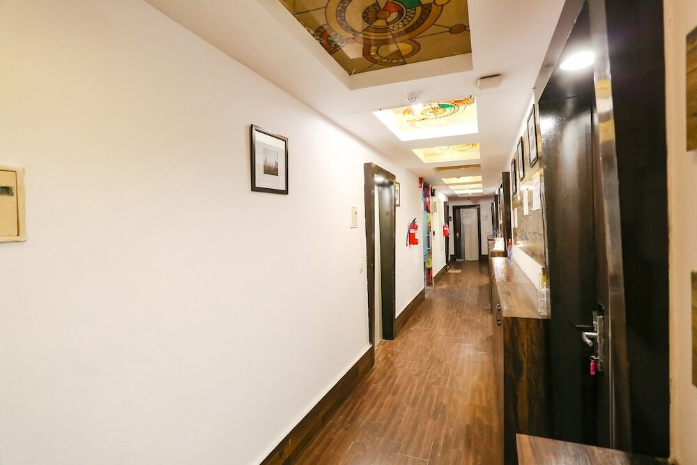 Фото Fabhotel Sentinel Suites