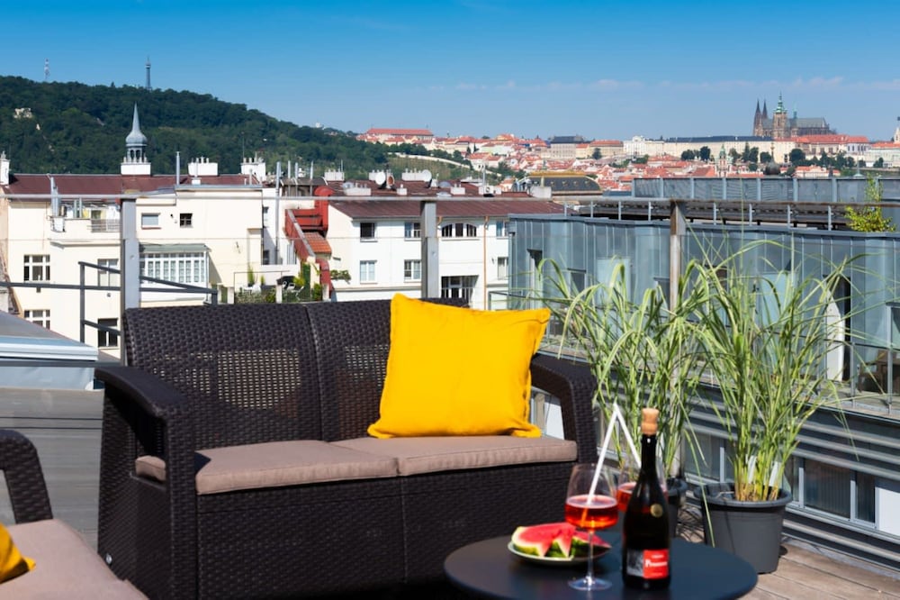Фото Exclusive 3 bedrooms apatment in Prague