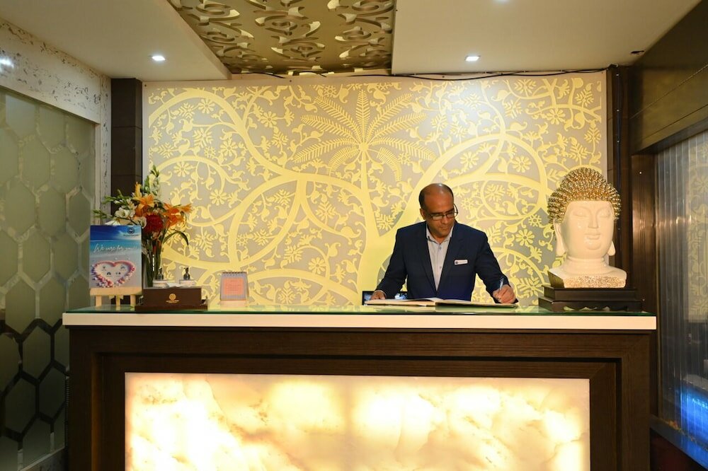 Фото отеля 2