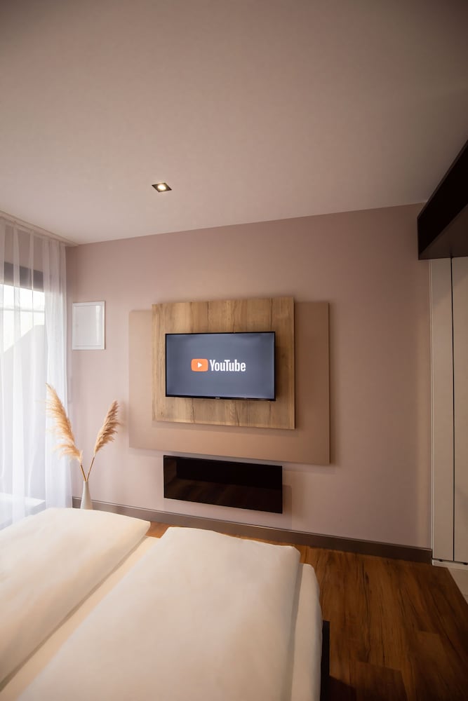 Фото 24Seven Hotel Schwabach