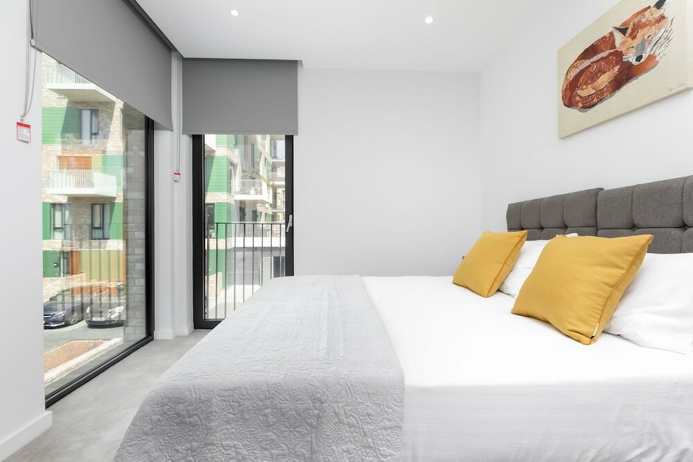 Фото Modern Townhouse Near 02 Arena & Excel