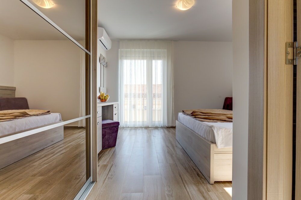 Фото Apartments Tamara