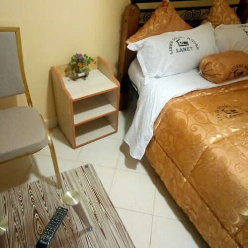 Гостиница Links Guest House в Накуру