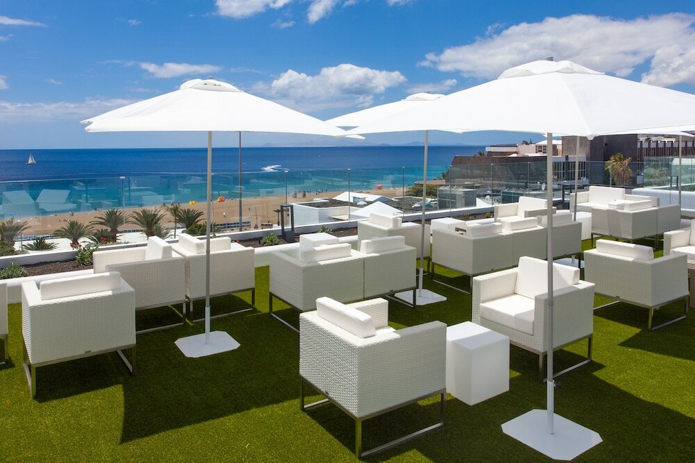 Фото R2 Bahía Kontiki Beach Apartments