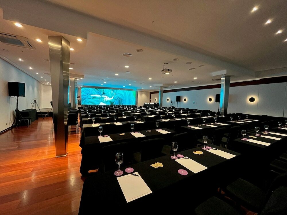 Фото Voco Madrid – Retiro