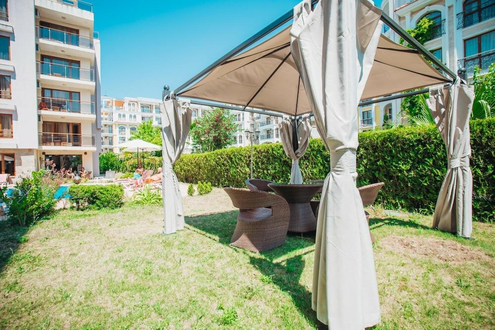 Фото Magnolia Garden Hotel