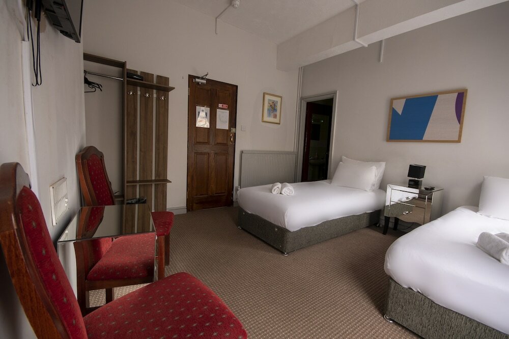 Фото Royal Hotel Kettering