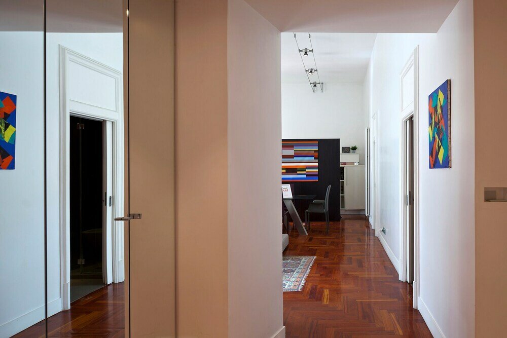 Фото Elegant Apartment at Chiaia