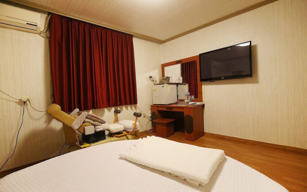 Фото Yesan Grand Motel