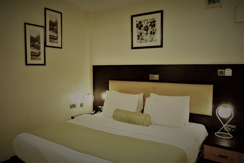 Фото Sweet Spirit Hotel and Suites Danag - Port Harcourt