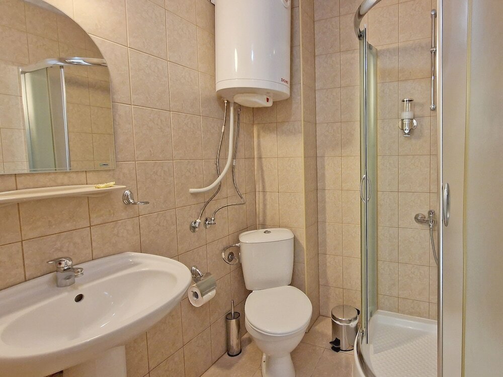 Фото Marty's Beachfront Apartments