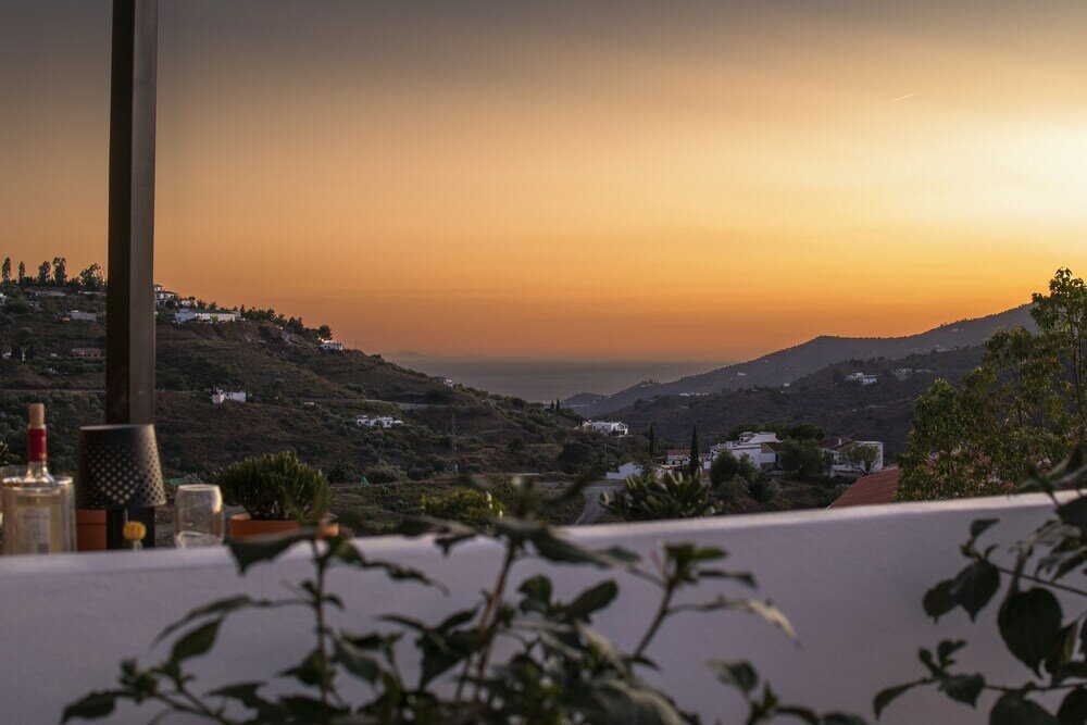 Фото Malaga Hills Double Comfort Boutique & Wellness Hotel -Adults Only