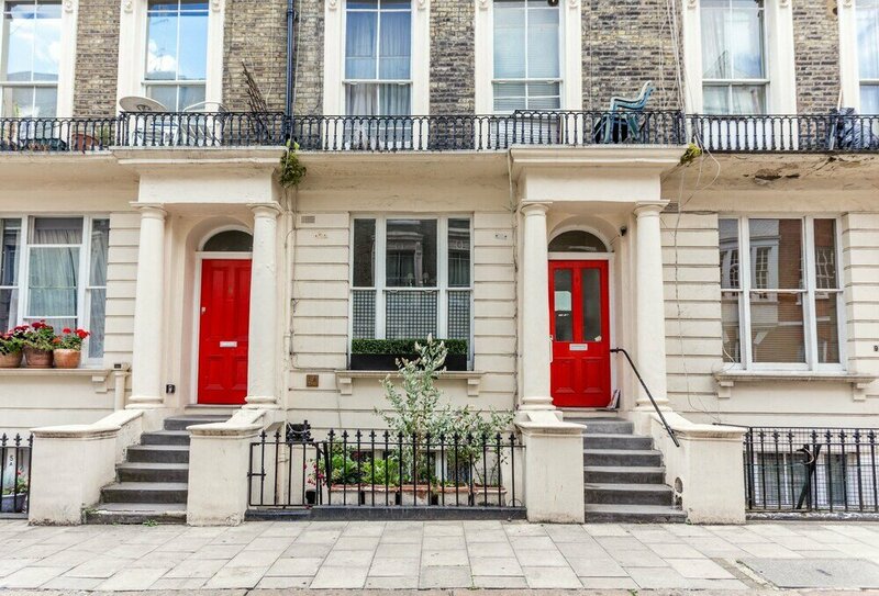 Гостиница Stylish Notting Hill apartment for 2-4 в Лондоне