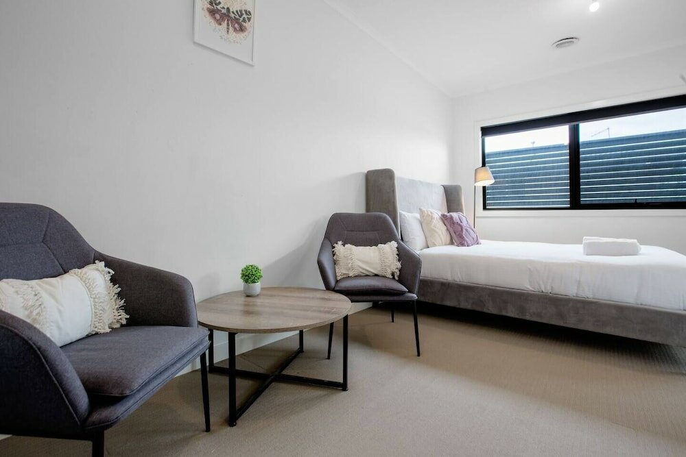 Фото Stunning 3beds Near Knox Shopping Centro@wantirna