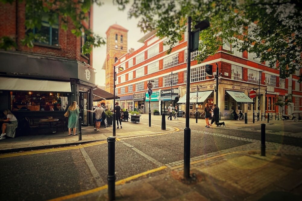Фото Quirky and Modern Clerkenwell Apartment