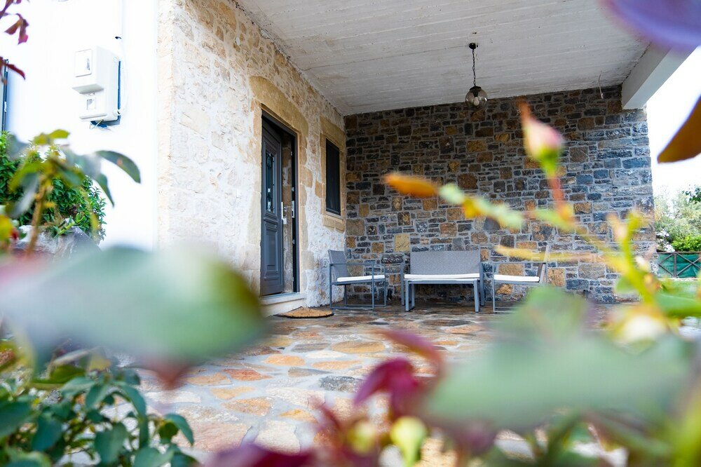 Фото Traditional Villa in Fres