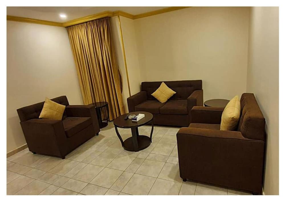 Фото Raneem Furnished suites