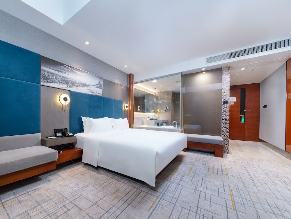 Фото Golden Tulip Wuhan Wangjiawan