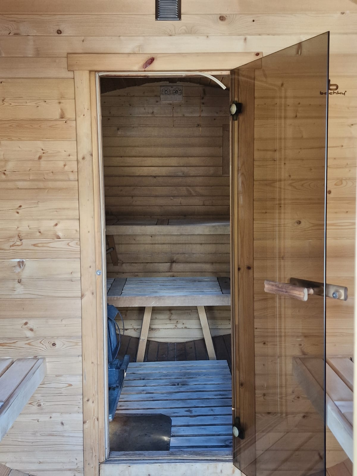 Фото Дариос